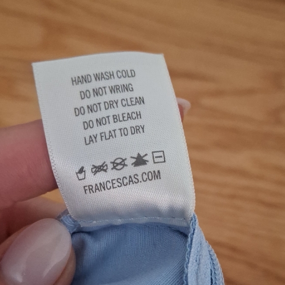 Francesca's Scalloped Shorts - Picture 5 of 6